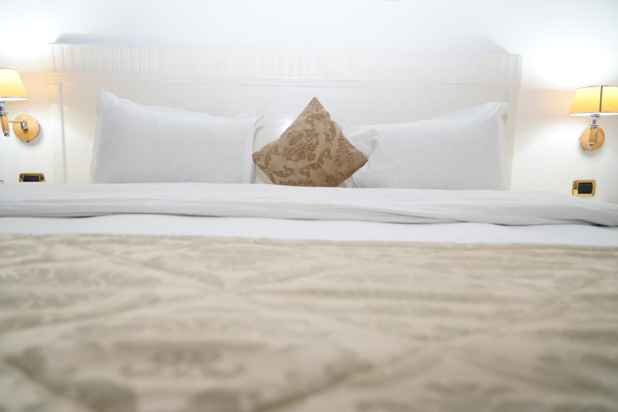 L'Amitie Hotel อึนจาเมนา ภายนอก รูปภาพ